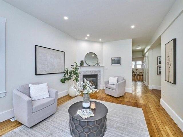 Condo for sale in Wellington-Harrington, Cambridge