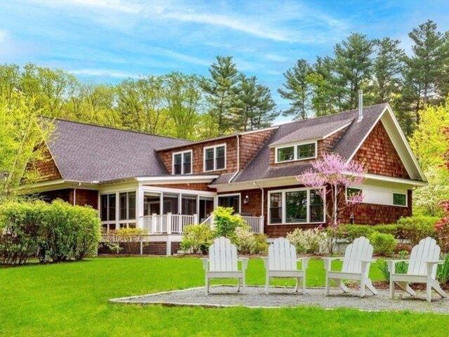 Condo for sale in Dedham, Massachusetts