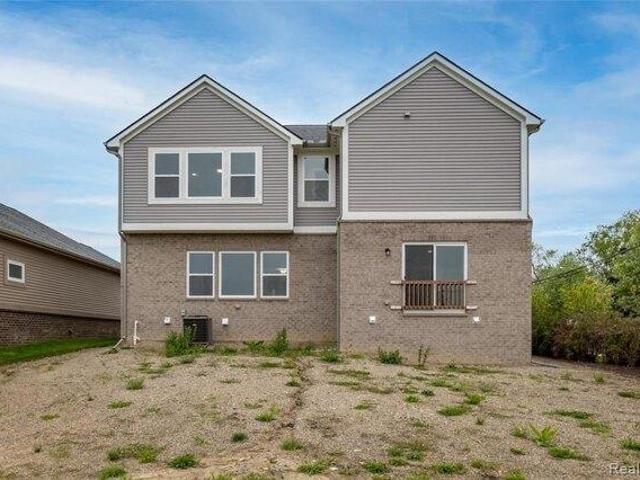 Condo for sale in Farmington, Michigan