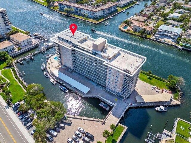 Condo for sale in Hillsboro Beach, Florida