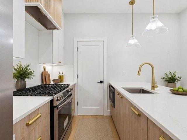Condo for sale in Hudson, New Jersey