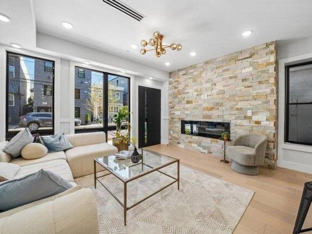 Condo for sale in Hudson, New Jersey
