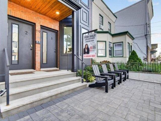 Condo for sale in Hudson, New Jersey