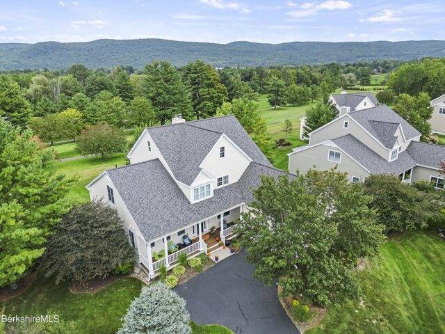 Condo for sale in Lenox Dale, Lenox