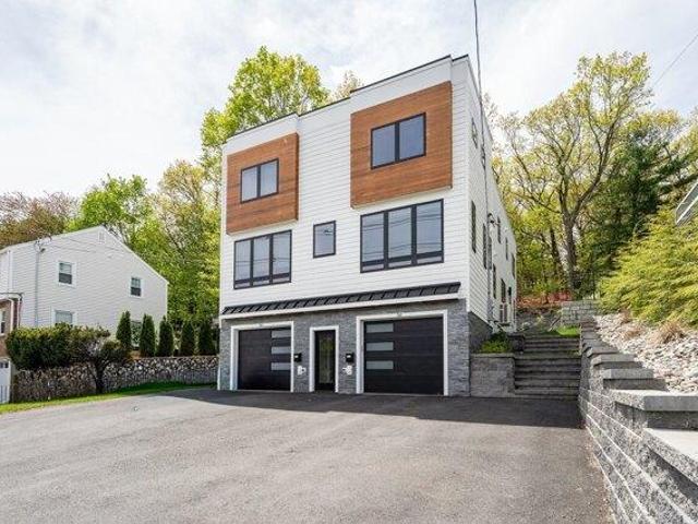 Condo for sale in Lexington, Massachusetts