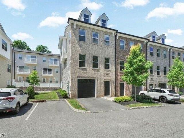 Condo for sale in Passaic, New Jersey