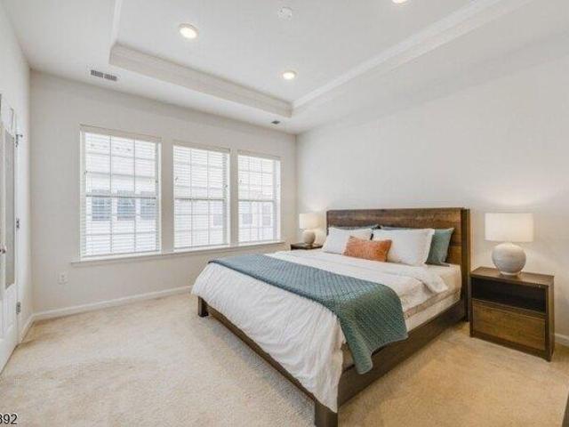Condo for sale in Livingston, New Jersey