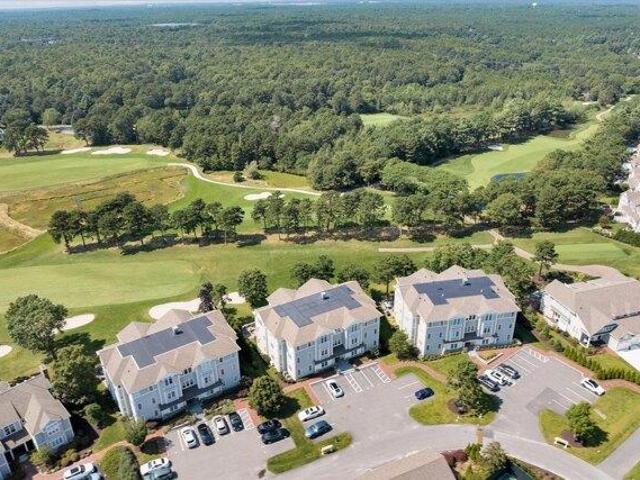 Condo for sale in Mashpee, Massachusetts