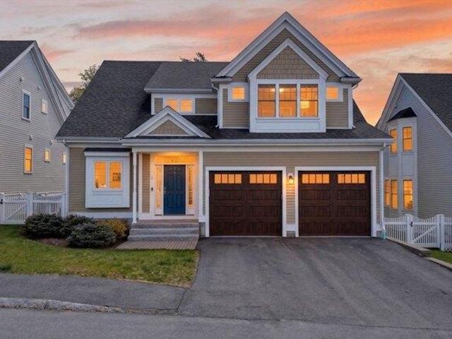 Condo for sale in Medfield, Massachusetts