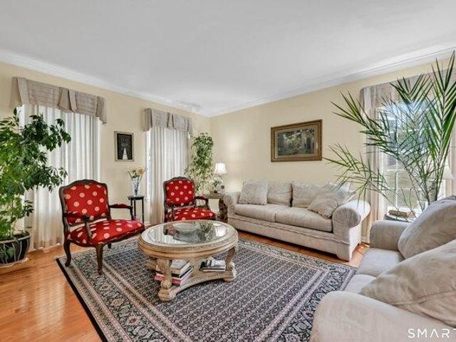 Condo for sale in Middlebury, Connecticut