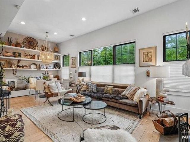 Condo for sale in Montclair, New Jersey
