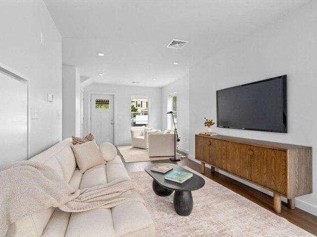 Condo for sale in Natick, Massachusetts