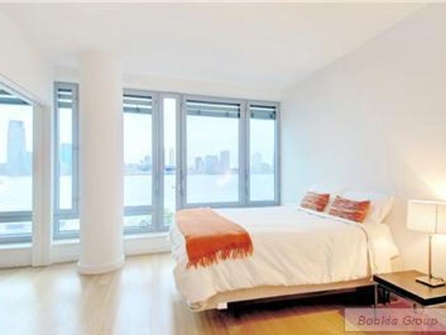 Condo for sale in Arverne, New York