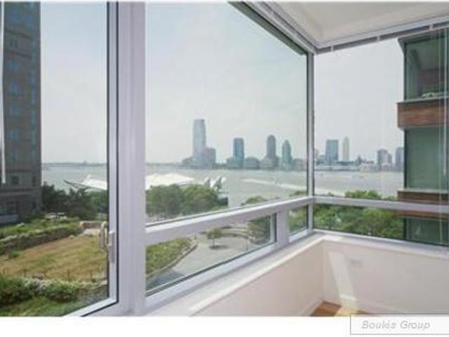 Condo for sale in Arverne, New York