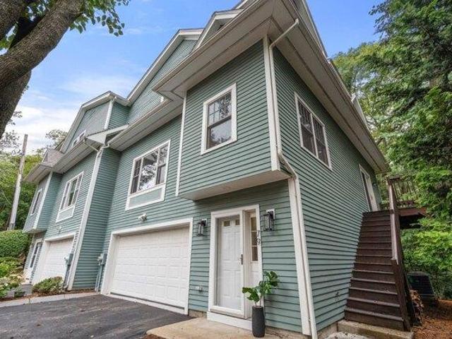 Condo for sale in Thompsonville, Newton