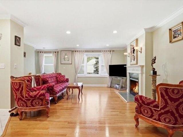 Condo for sale in Thompsonville, Newton