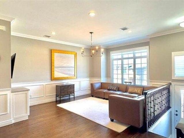 Condo for sale in Palisades Park, New Jersey