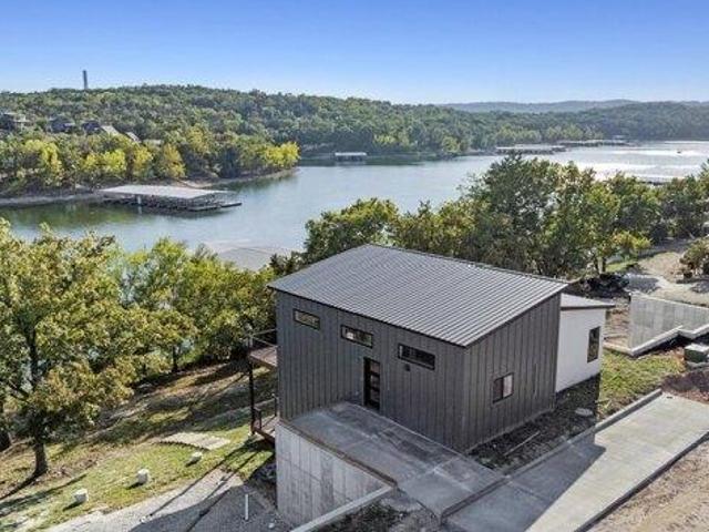 Condo for sale in Reeds Spring