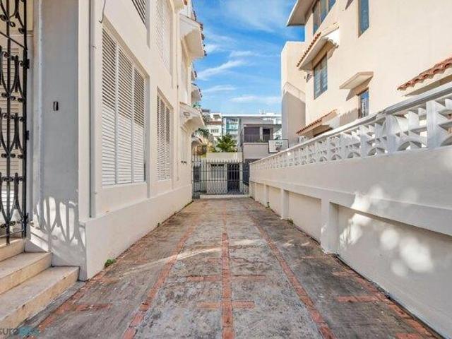 Condo for sale in San Juan