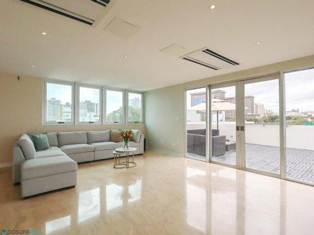 Condo for sale in San Juan