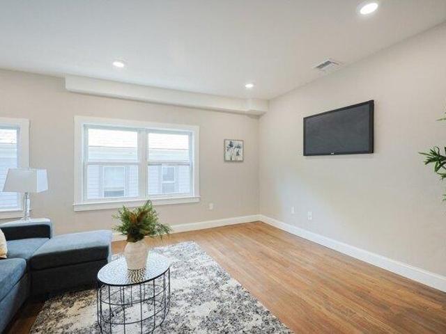 Condo for sale in Somerville, Massachusetts