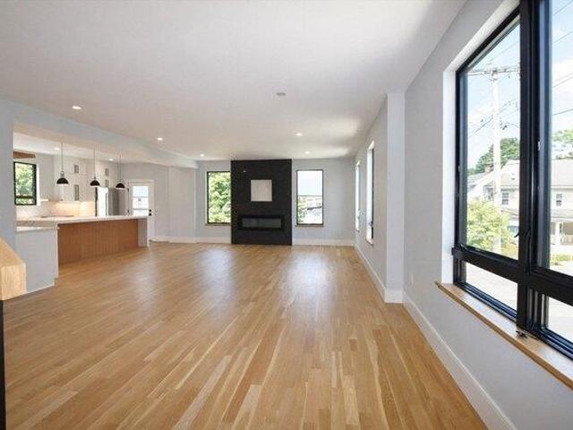 Condo for sale in Waltham, Massachusetts