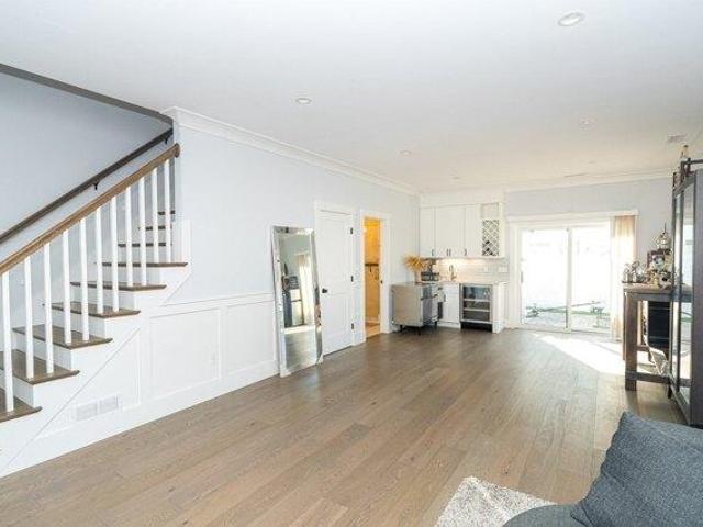 Condo for sale in South Side, Waltham