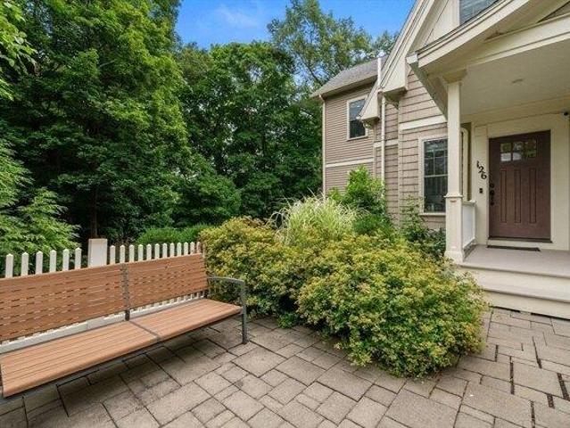 Condo for sale in Wellesley, Massachusetts