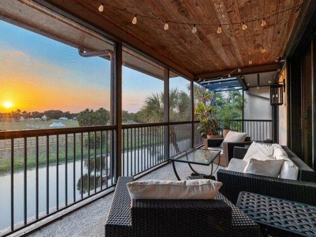 Condo for sale in Wellington