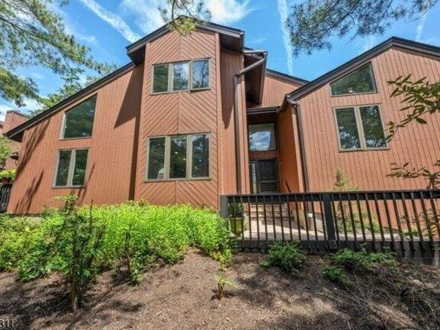 Condo for sale in West Orange, New Jersey