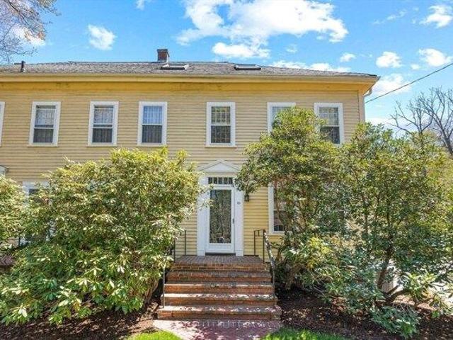 Condo for sale in Weston, Massachusetts