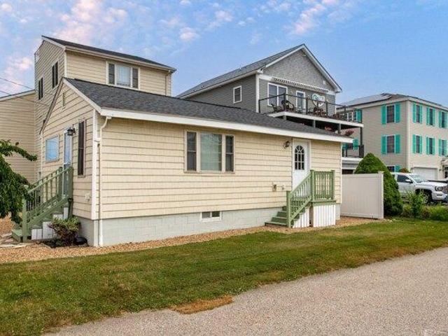 Condo for sale in New Hampshire