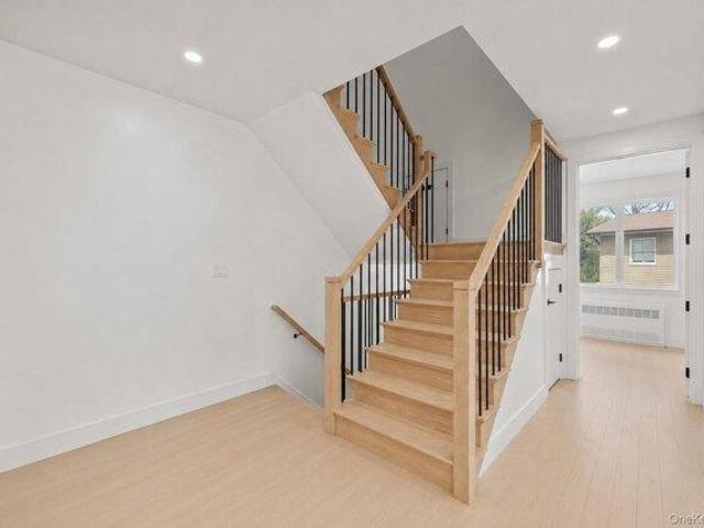 Condo for sale in Rockland, New York