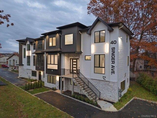 Condo for sale in Rockland, New York