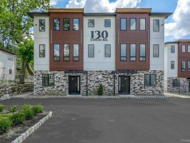 Condo for sale in Rockland, New York