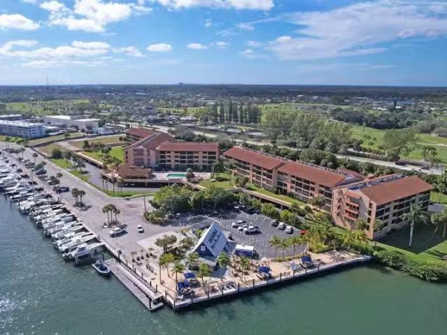 Condo for rent in Jupiter