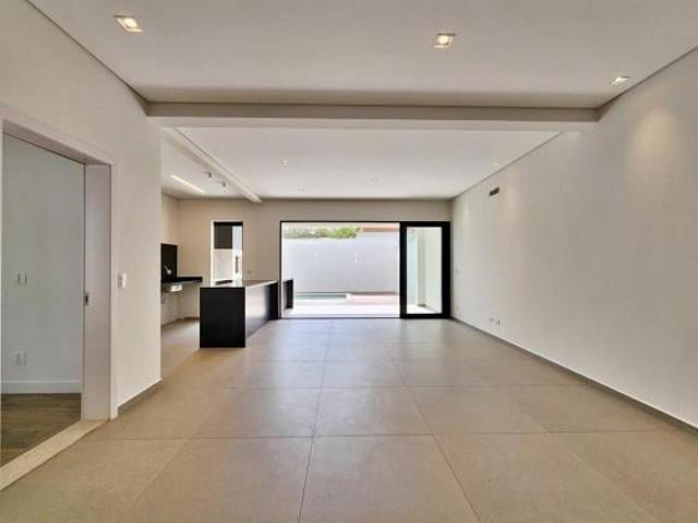 Casa venda em Região Geográfica Imediata de Londrina, Londrina