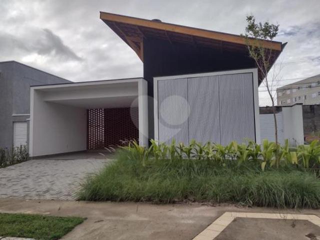 Casa venda em Região Imediata de Taubaté-Pindamonhangaba, Região Metropolitana do Vale do Paraíba e Litoral Norte