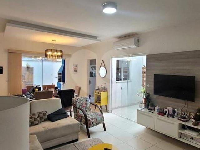 Casa venda em Região Imediata de Taubaté-Pindamonhangaba, Região Metropolitana do Vale do Paraíba e Litoral Norte