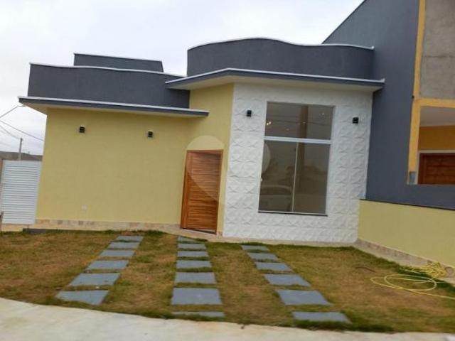 Casa venda em Região Imediata de Taubaté-Pindamonhangaba, Região Metropolitana do Vale do Paraíba e Litoral Norte