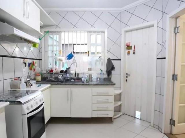 Casa venda em Região Imediata de São José dos Campos, Região Metropolitana do Vale do Paraíba e Litoral Norte