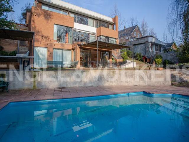 Casa en arriendo en La Dehesa, Lo Barnechea
