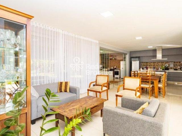 Casa venda em Região Geográfica Imediata do Distrito Federal, Região Integrada de Desenvolvimento do Distrito Federal e Entorno