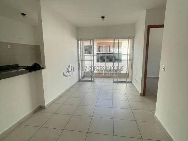 Apartamento venda em Região Geográfica Imediata de Uberlândia, Oliveira Fortes