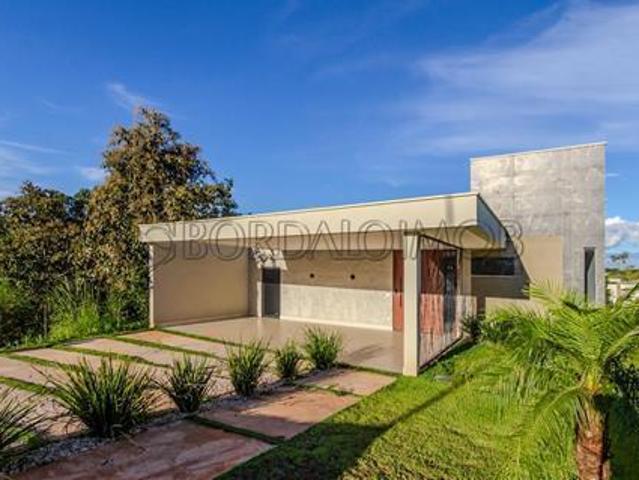 Casa venda em Região Geográfica Imediata do Distrito Federal, Região Integrada de Desenvolvimento do Distrito Federal e Entorno