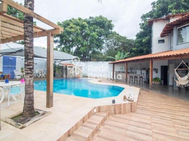 Casa venda em Região Geográfica Imediata do Distrito Federal, Região Integrada de Desenvolvimento do Distrito Federal e Entorno