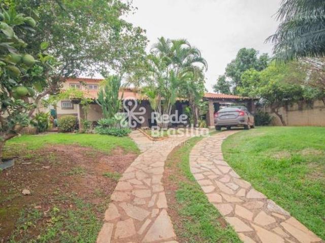 Casa venda em Região Geográfica Imediata do Distrito Federal, Região Integrada de Desenvolvimento do Distrito Federal e Entorno