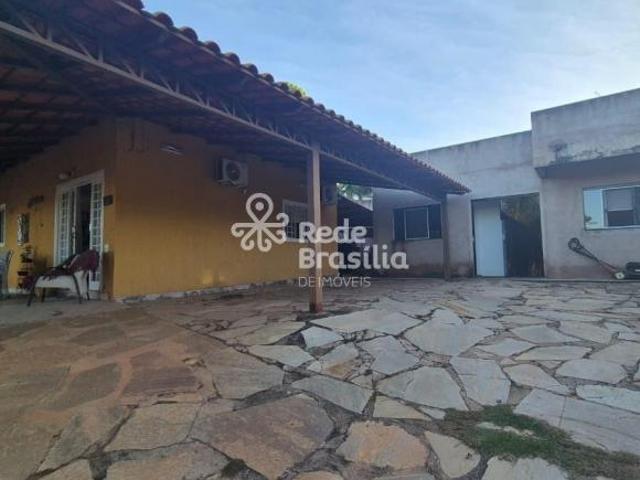 Casa venda em Região Geográfica Imediata do Distrito Federal, Região Integrada de Desenvolvimento do Distrito Federal e Entorno