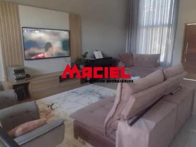 Casa venda em Região Imediata de Taubaté-Pindamonhangaba, Região Metropolitana do Vale do Paraíba e Litoral Norte