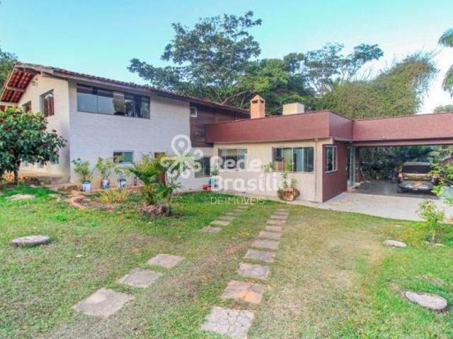 Casa venda em Região Geográfica Imediata do Distrito Federal, Região Integrada de Desenvolvimento do Distrito Federal e Entorno